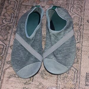 Fitkicks green Women's Flats with Elastic Band